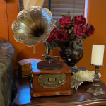 Gramophone Ancien avec Pavillon