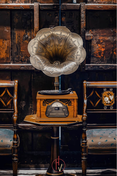 Gramophone Ancien avec Pavillon  Gramophone – Heritage Vintage™