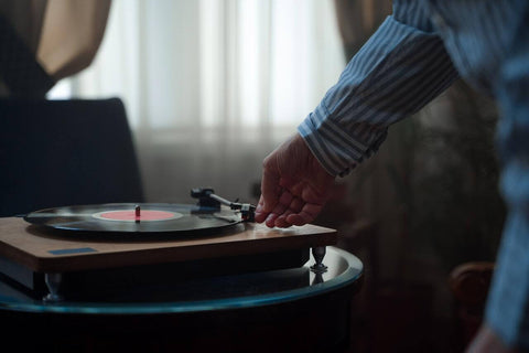 vilken vinyl skivspelare man ska välja att starta